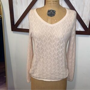 Garnet Hill peach colored V-Neck Sweater open lace net size small